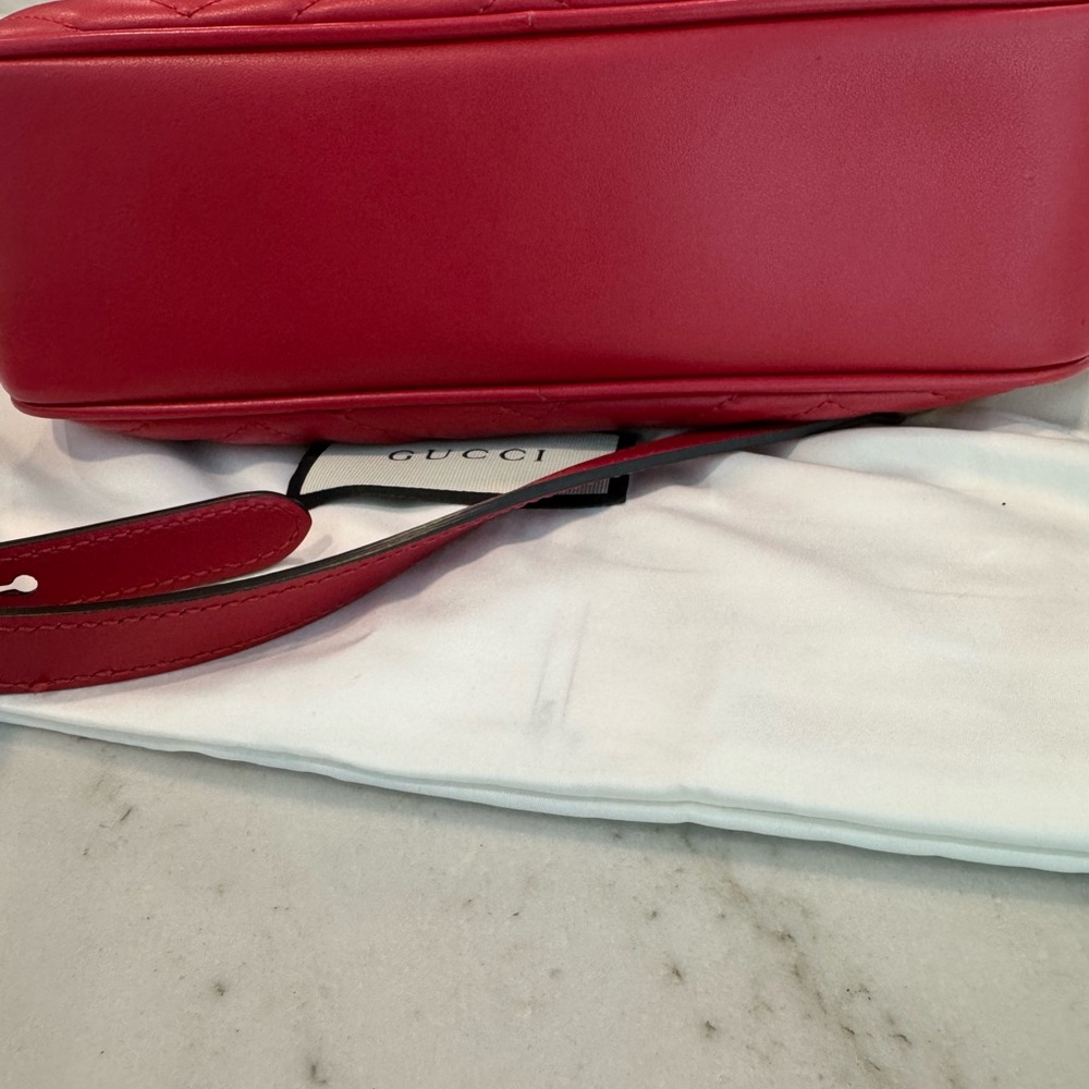 Gucci Red Chevron GG Marmont Crossbody Bag with Gold Hardware - Picture 5 of 14